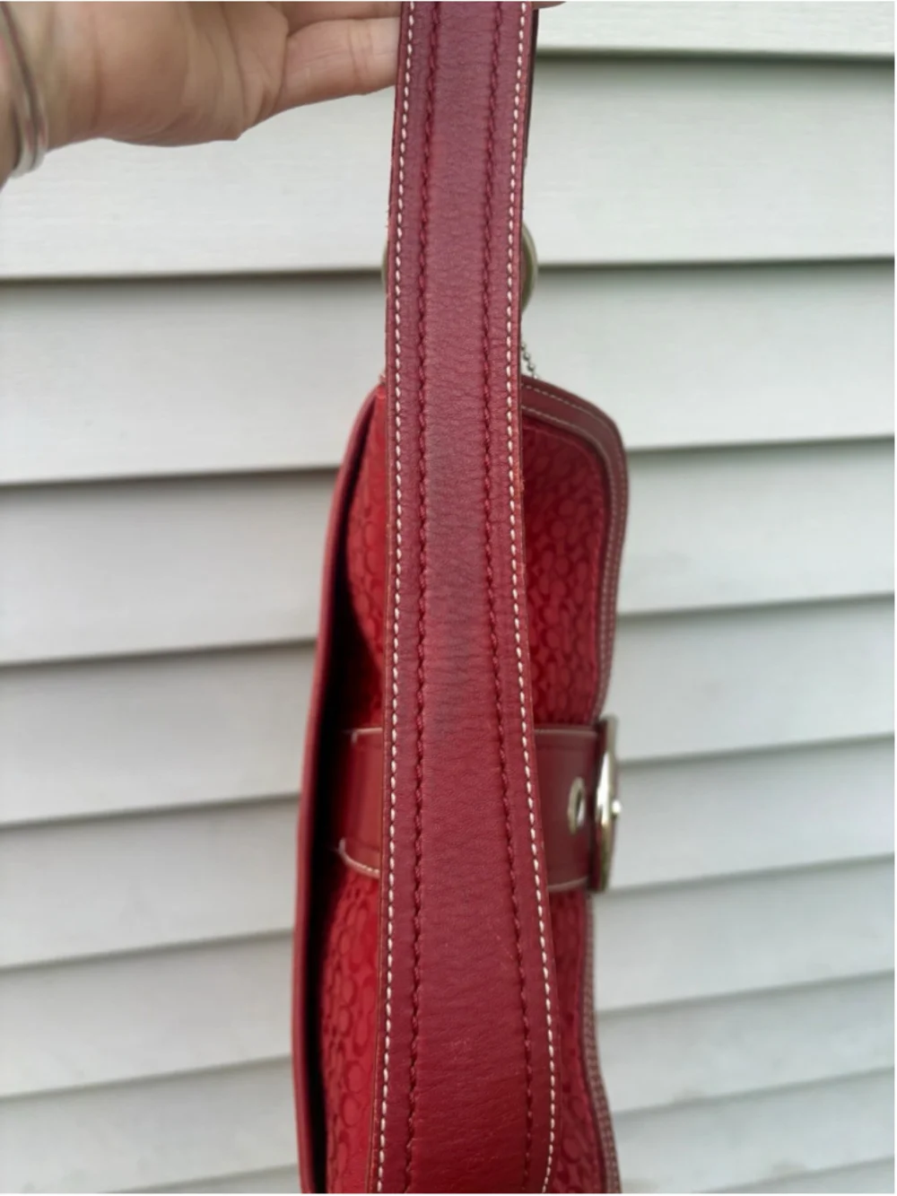 Coach SoHo F10926 Vintage Y2K Cherry Red Signature C Canvas Shoulder Bag Buckle
